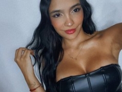 Watch KishaColins´s Live Show on BongaCams