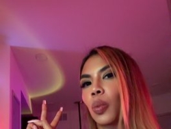 Watch LunaCarmel809´s Live Show on BongaCams