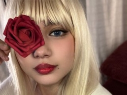 Watch GlamourRose777´s Live Show on ItsLive