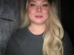 Watch sexy_and_iknewit´s Live Show on Chaturbate