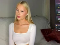 Watch cutiefull_lion´s Live Show on Chaturbate