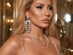 Watch Baby-Annaa´s Live Show on BongaCams