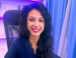 Watch PeachMiragea´s Live Show on BongaCams
