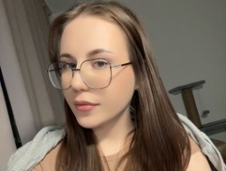 Watch ViKurrr´s Live Show on BongaCams