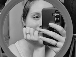 Watch JulX´s Live Show on BongaCams