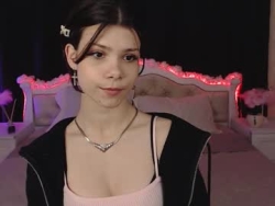 Watch sweetttkittty´s Live Show on Chaturbate