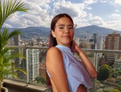 Watch skinnylittlemommy´s Live Show on BongaCams