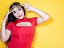 Watch Malika-Noor´s Live Show on BongaCams