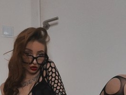 Watch Evalore´s Live Show on BongaCams