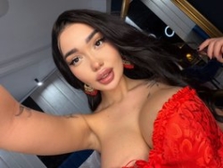 Watch SashaFererra´s Live Show on BongaCams