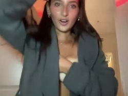 Watch leiathorne_´s Live Show on Chaturbate