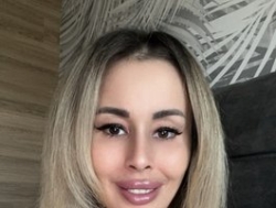 Watch ALISAMAKS´s Live Show on BongaCams