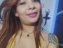 Watch Angela-Depp´s Live Show on BongaCams