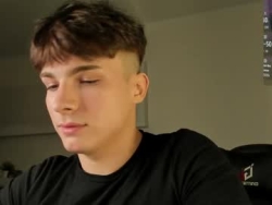 Watch mystic_evan´s Live Webcam Chat Room