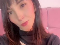 Watch sakuraskinny´s Live Show on BongaCams