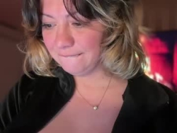 Watch kiradivine´s Live Show on Chaturbate