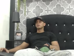 Watch chris_dick2´s Live Show on Chaturbate