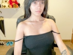 Watch Oxxmee´s Live Show on BongaCams