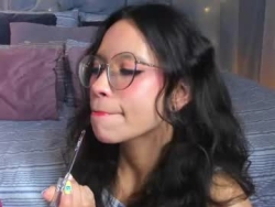 Watch giia_bloom´s Live Show on Chaturbate