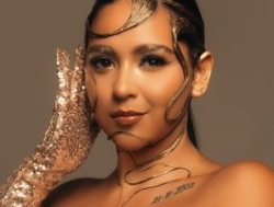 Watch ToriCross´s Live Show on BongaCams