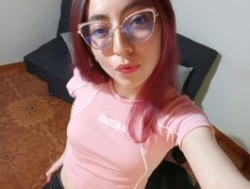 Watch AnnieSparkle´s Live Show on BongaCams