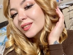 Watch MiaDiva´s Live Show on BongaCams