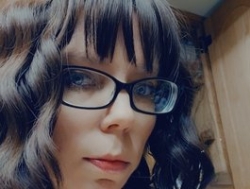 Watch SaraDesireXO´s Livestream and Chat