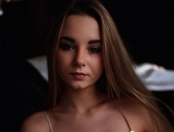 Watch ORNELLAMUTTY´s Live Show on BongaCams