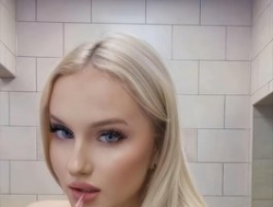 Watch RenettaPiasecki´s Live Show on BongaCams