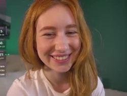 Watch lisafoxy_´s Live Show on Chaturbate