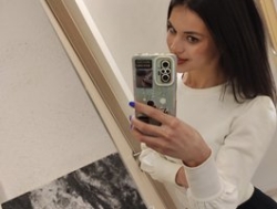 Watch Honeykrisspussy´s Live Show on BongaCams