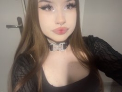 Watch MollyLolly´s Live Show on BongaCams