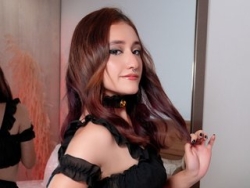 Watch MelissaBlooms´s Live Show on ItsLive