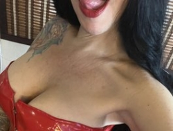 Watch venusx1´s Live Show on BongaCams