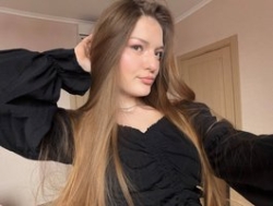 Watch lizzzanatoo´s Live Show on BongaCams