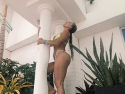 Watch Misskarla´s Live Show on BongaCams