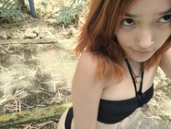 Watch AlliciaKim´s Live Show on BongaCams